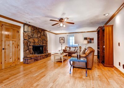 2430 S Chase Lane Lakewood CO-large-004-4-Great Room-1499x1000-72dpi