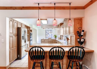 2430 S Chase Lane Lakewood CO-large-007-3-Kitchen-1500x1000-72dpi