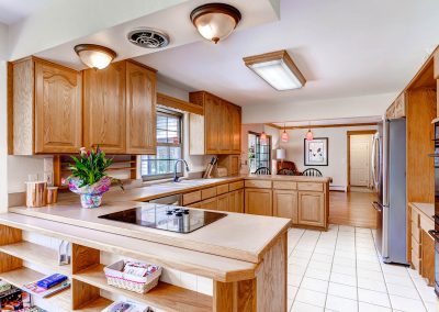 2430 S Chase Lane Lakewood CO-large-009-6-Kitchen-1500x1000-72dpi