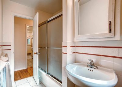 5671 east bates avenue Denver-large-012-9-Bathroom-1498x1000-72dpi